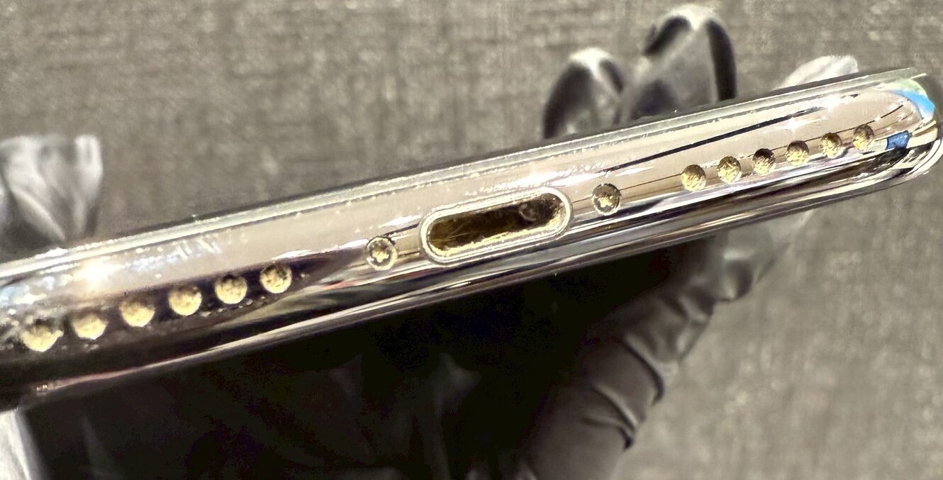 iPhone　汚れ　危険