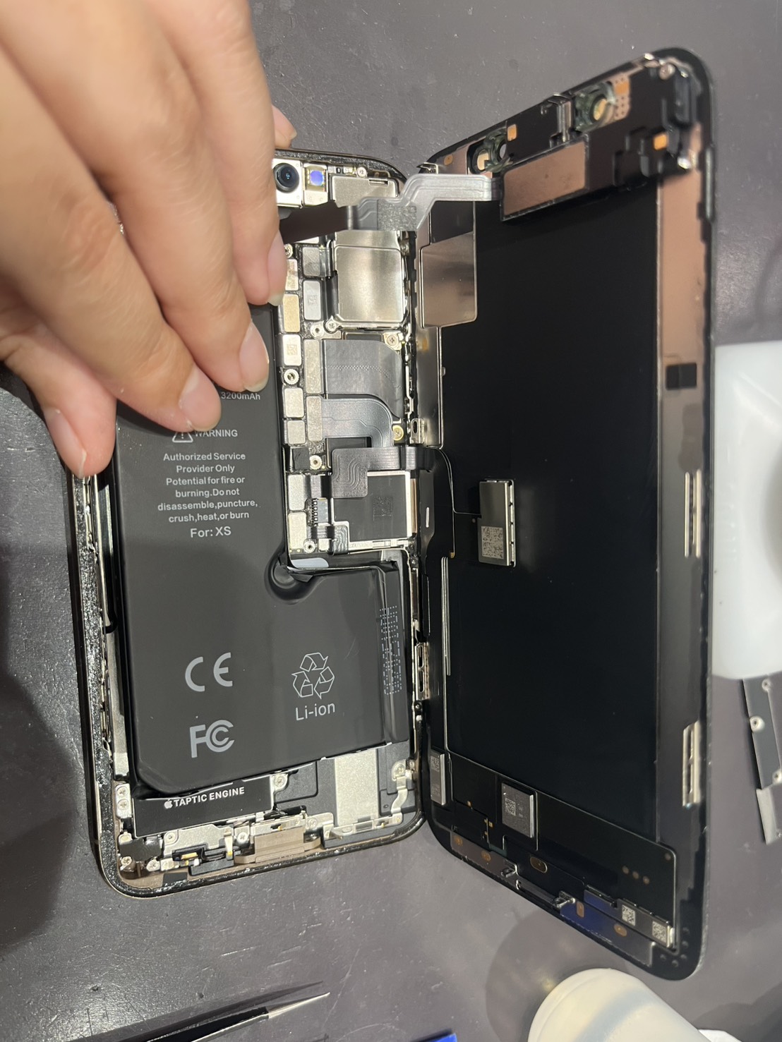 iPhoneXsのバッテリー交換はスマートクールへ！